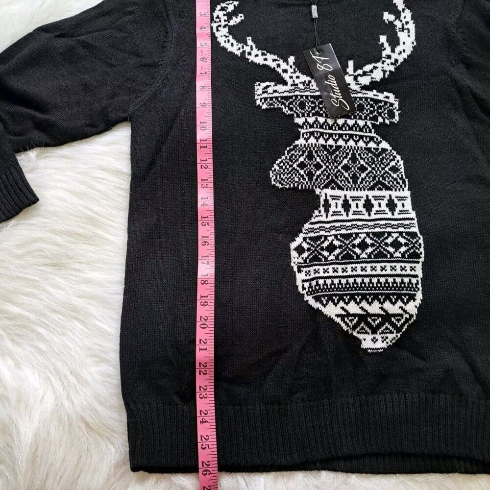 Studio 8T NEW Christmas Cozy Sweater Size Medium - Picture 8 of 8